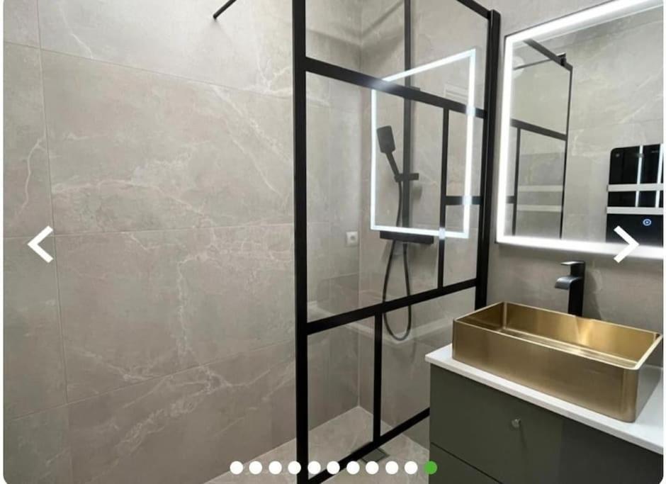Beautiful Apartment Design Next To The Sea Αντίμπ Εξωτερικό φωτογραφία