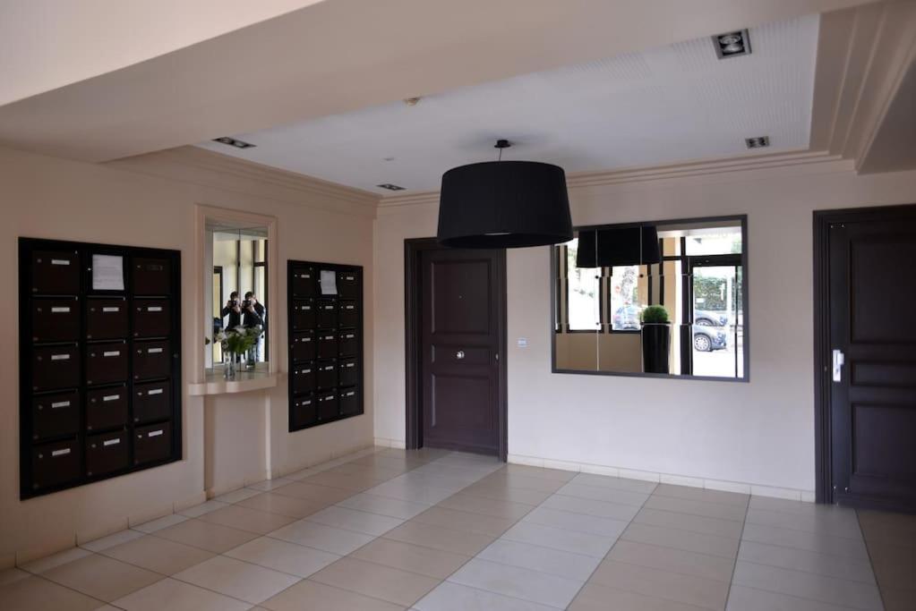 Beautiful Apartment Design Next To The Sea Αντίμπ Εξωτερικό φωτογραφία